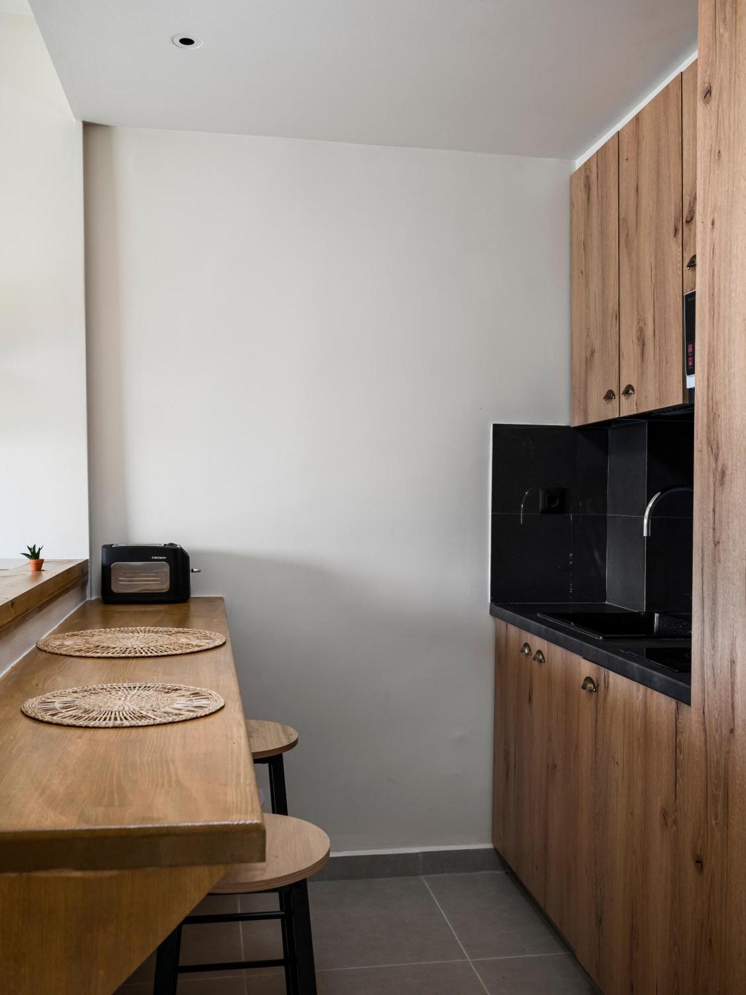 Loadstar Rooms & Suites Kontokali Exteriér fotografie
